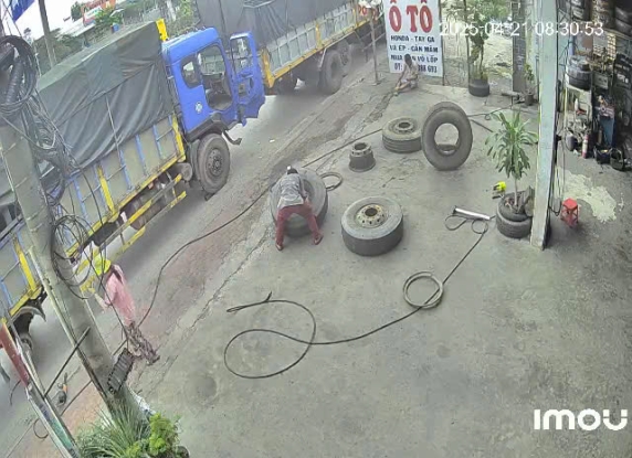 Hoành Lốp – Doanh Nghiệp Hoạt Động Minh Bạch, Uy Tín Trong Ngành Ô Tô